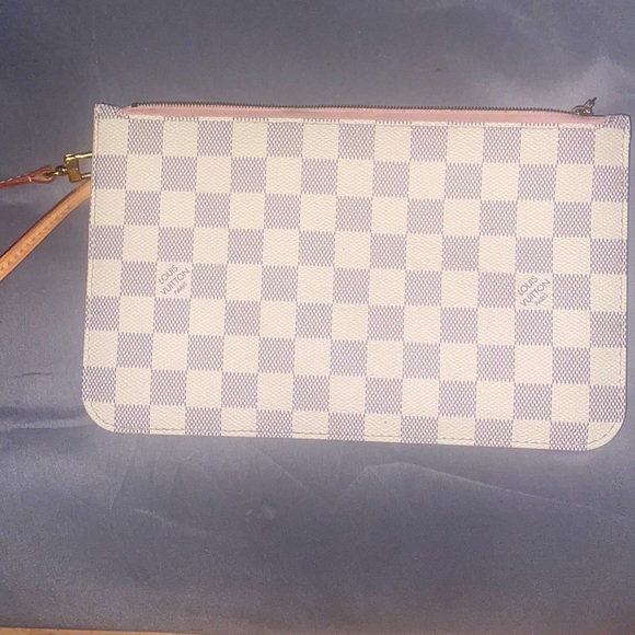 Louis Vuitton mini purse - Picture 1 of 5